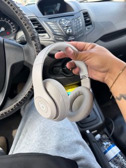 Beats Studio Pro