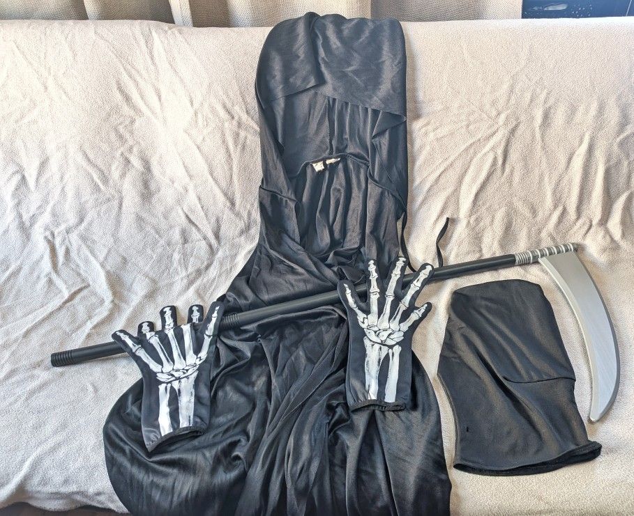Hooded Reaper Costume