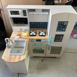 Kids Play Kitchen + “Misc Food & Utensils”