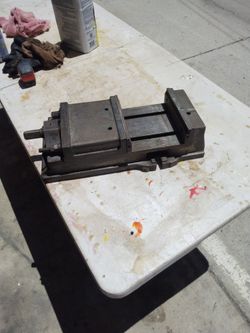 Kearney and trekker machinist vise