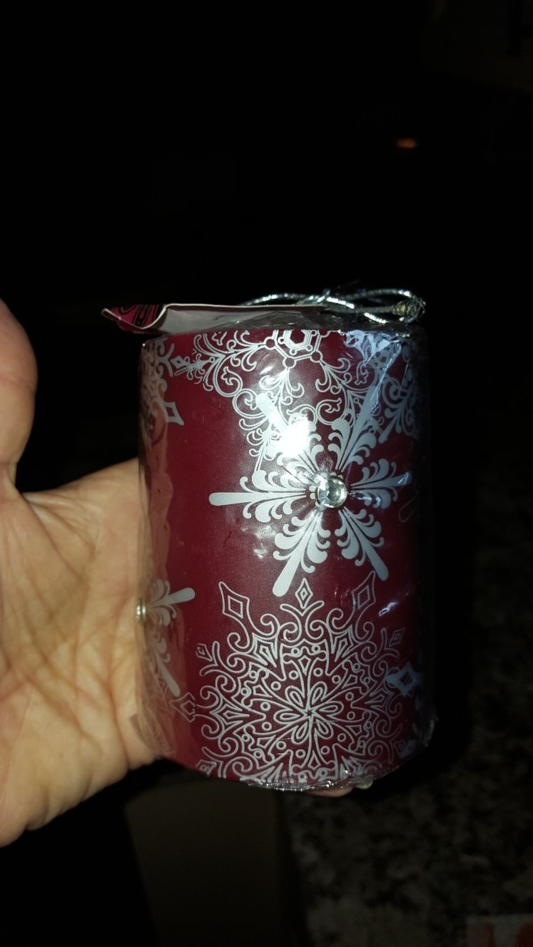 Pier 1 new pillar holiday candle, unscented