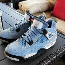 Air Jordan 4 Retro University (UNC Blue) Size 6.5Y