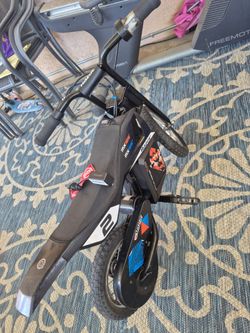 Razor Dirt Rocket