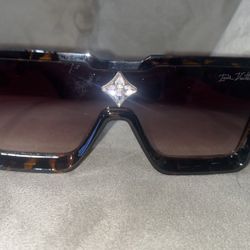LV Sunglasses 