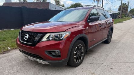 Nissan pathfinder