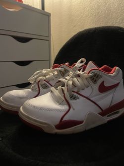 nike shoes, boy size 5/5.5, colors- red, white, grey