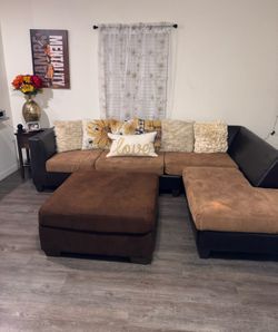 Sectional Set