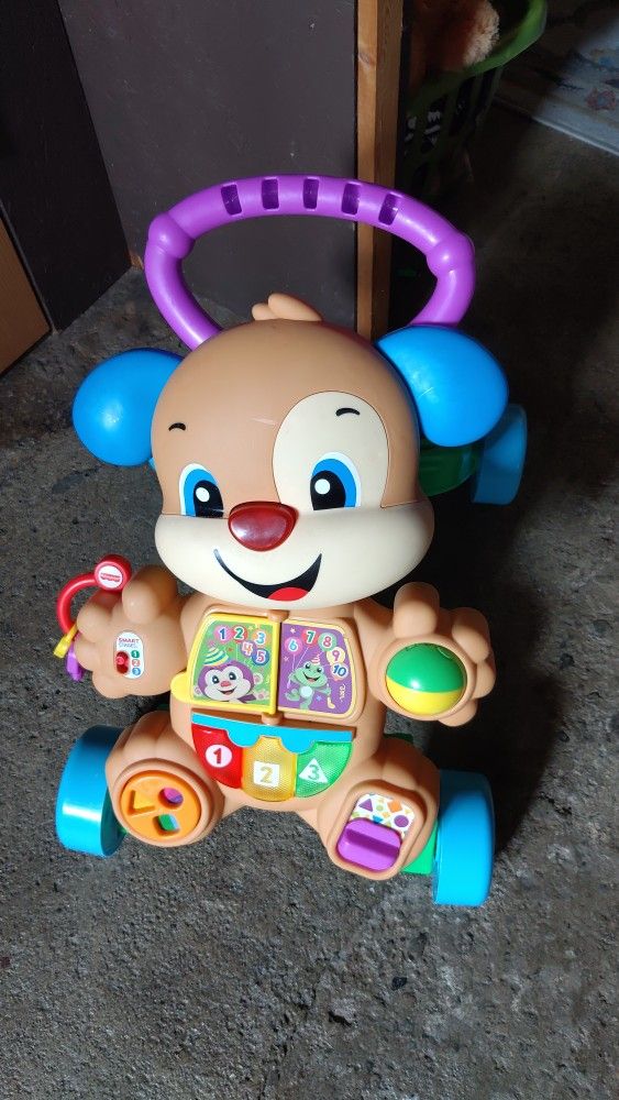 Fisher Price Smart Stages Walker 10$