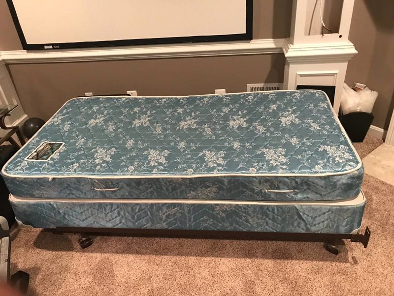 Twin bed Mattress, Boxspring and Frame