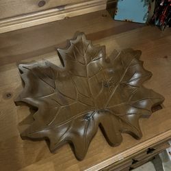 New Wooden Leaf Plate/tray