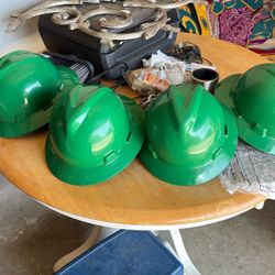 Tengo 4cascos Para Protección Verdes  M S A