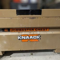 Knaack 42 Gang Box