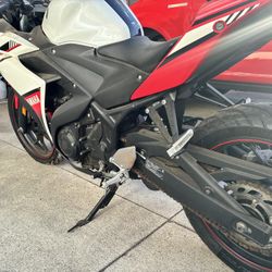 Yamaha R3 2016 