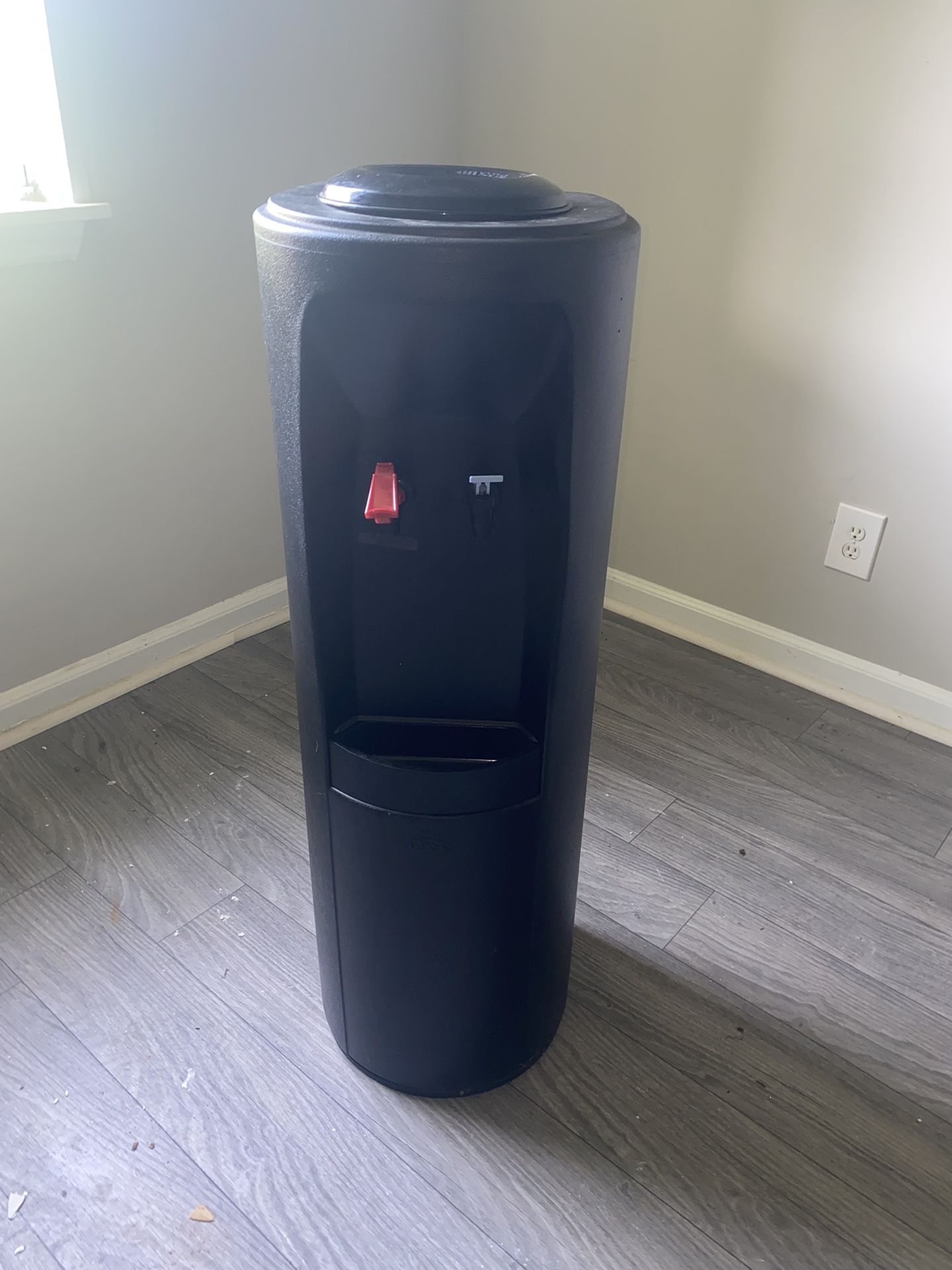 Oasis Water Cooler