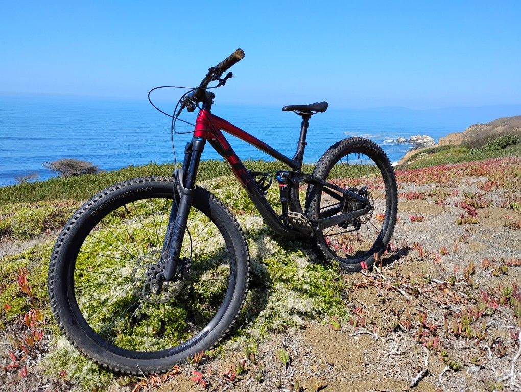 🚴 Trek Mountain Bike – Excellent Condition