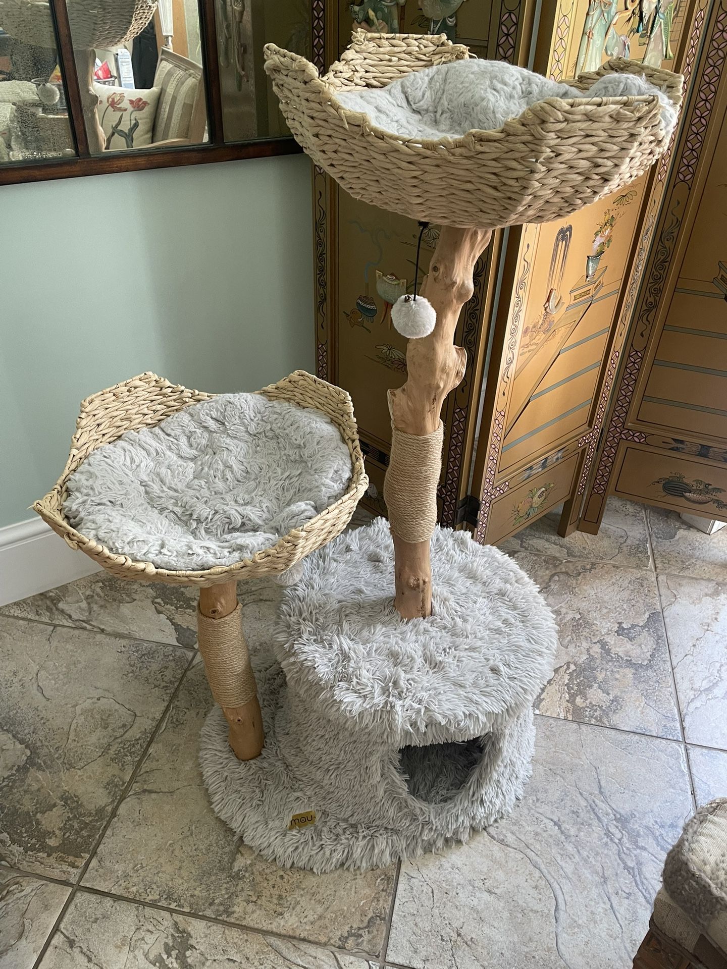 Natural Wood Kitty Condo