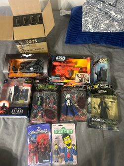 Figures lot