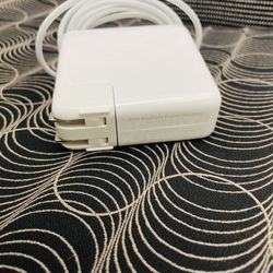 Apple 85W MagSafe Power Adapter (for MacBook Pro)