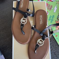 Micheal Kors Sandal