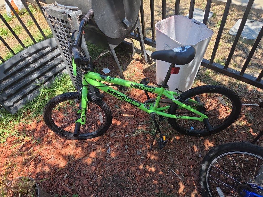 Madd Gear MG One BMX Bike $30