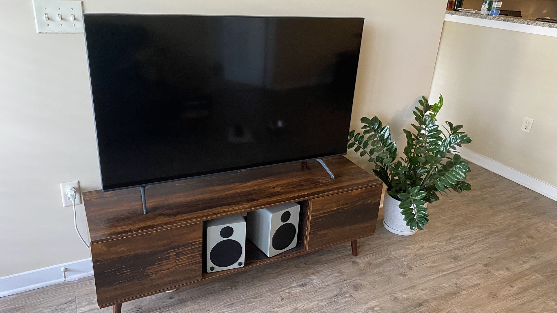 Samsung TV 55" TU7000 Crystal UHD 4K Smart TV