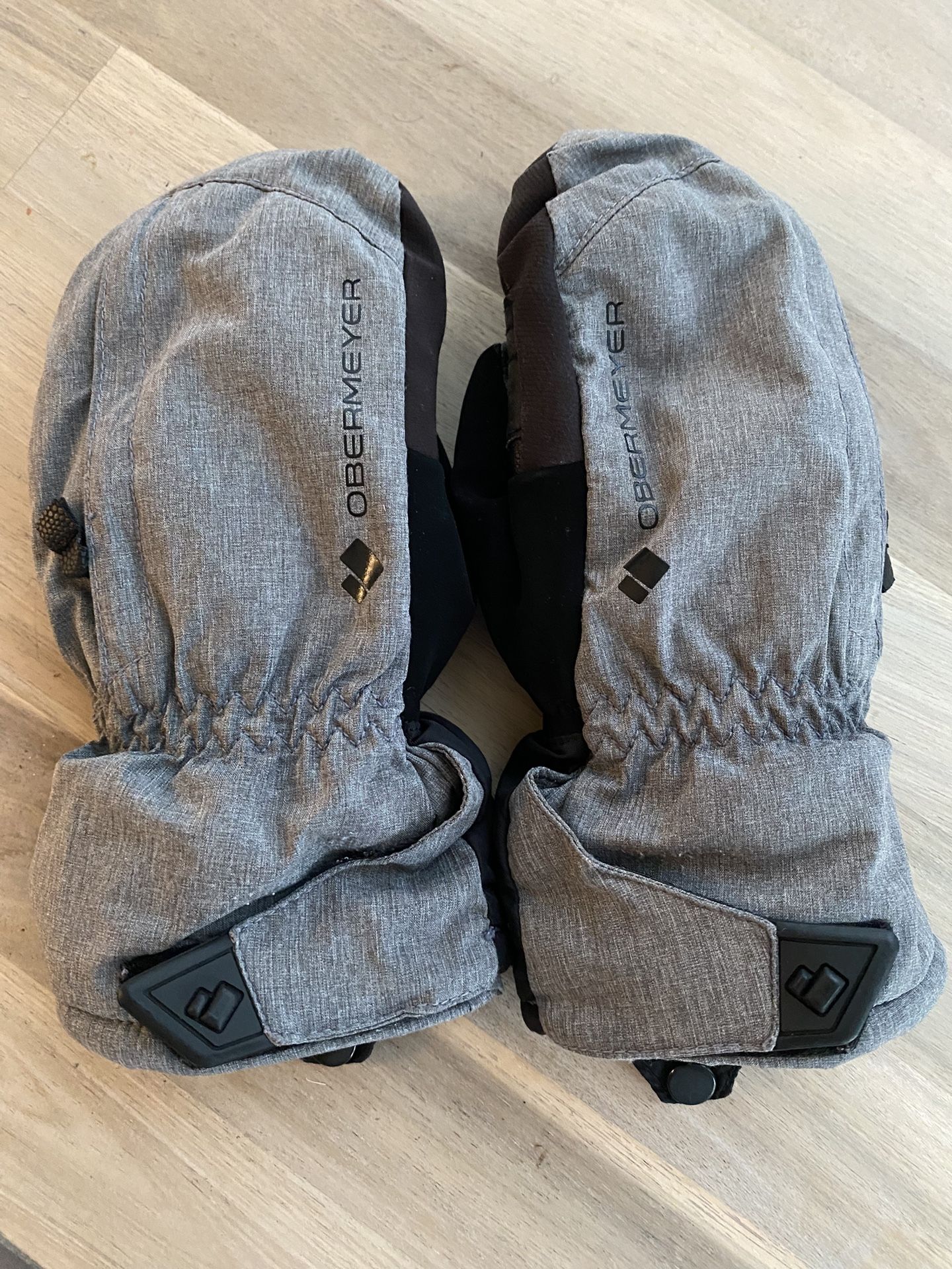 Obermeyer Kids Ski/Snow Mittens Size Teen Small Color Gray/Black