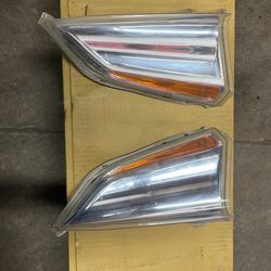 Nissan leaf Side Lights 2011-12