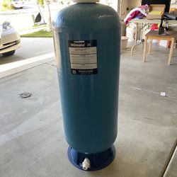 Water Pressure Tank