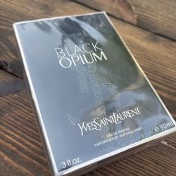 Yves Saint Laurent Black Opium