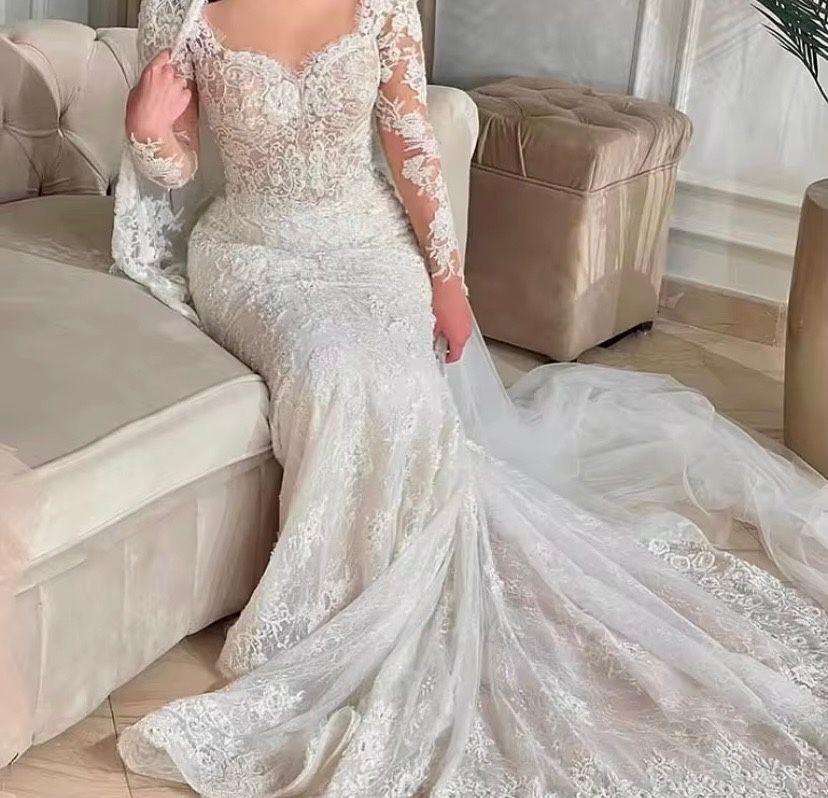 Brand New Mermaid Lace Wedding Dress – Size 10 – 2-in-1 Design with Detachable Skirt