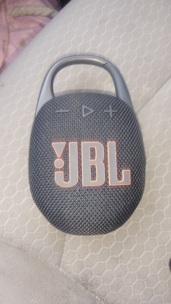 JBL Clip 5 Ultra-Portable Bluetooth Speaker