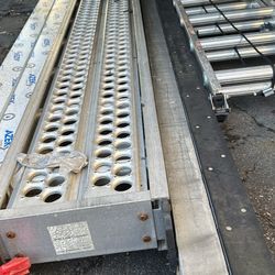 Pump Jack Scaffolding Set – Missing Only 24ft Walk Board – Great Condition 