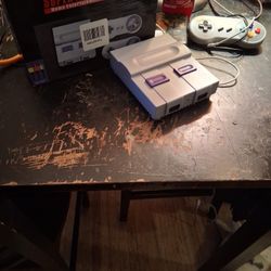 Snes Nintendo Comes With All Cords And Two Controllers