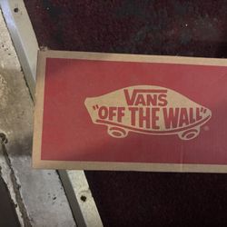 I Have Kids Shoes Each Shoes Costs $20 Dollares