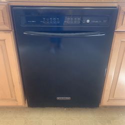 Appliances for sale… Black dishwasher and microwave