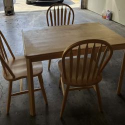 Dining table and Chairs 