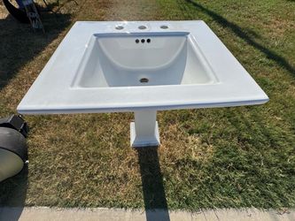 Sink (New no box)