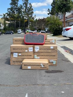 🔥 Vibration Plate Platform – Brand New in Box 🔥