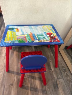 Spiderman desk and chair