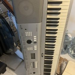 Yamaha Keyboard