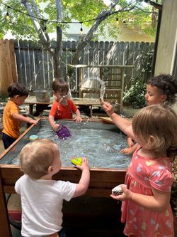 Kids water table
