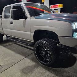 2004 Chevy Silverado 1500 AWD Extended cab Long Bed for Sale 