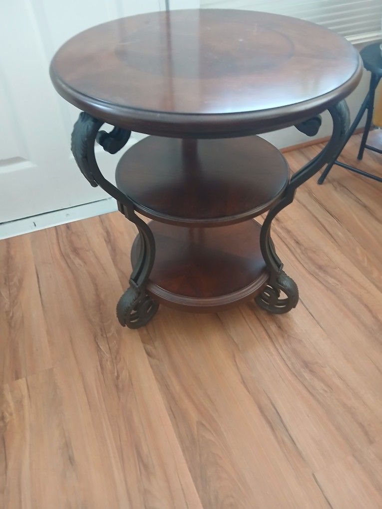 Round End Table