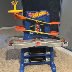 Hot Wheels Car Play Table