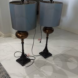 Crestview Collection Lamp