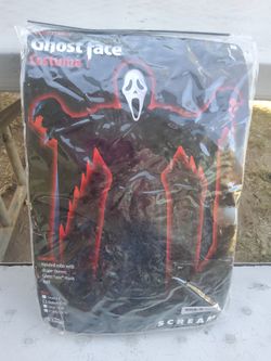 Scream Costume Adult Medium 7-8
