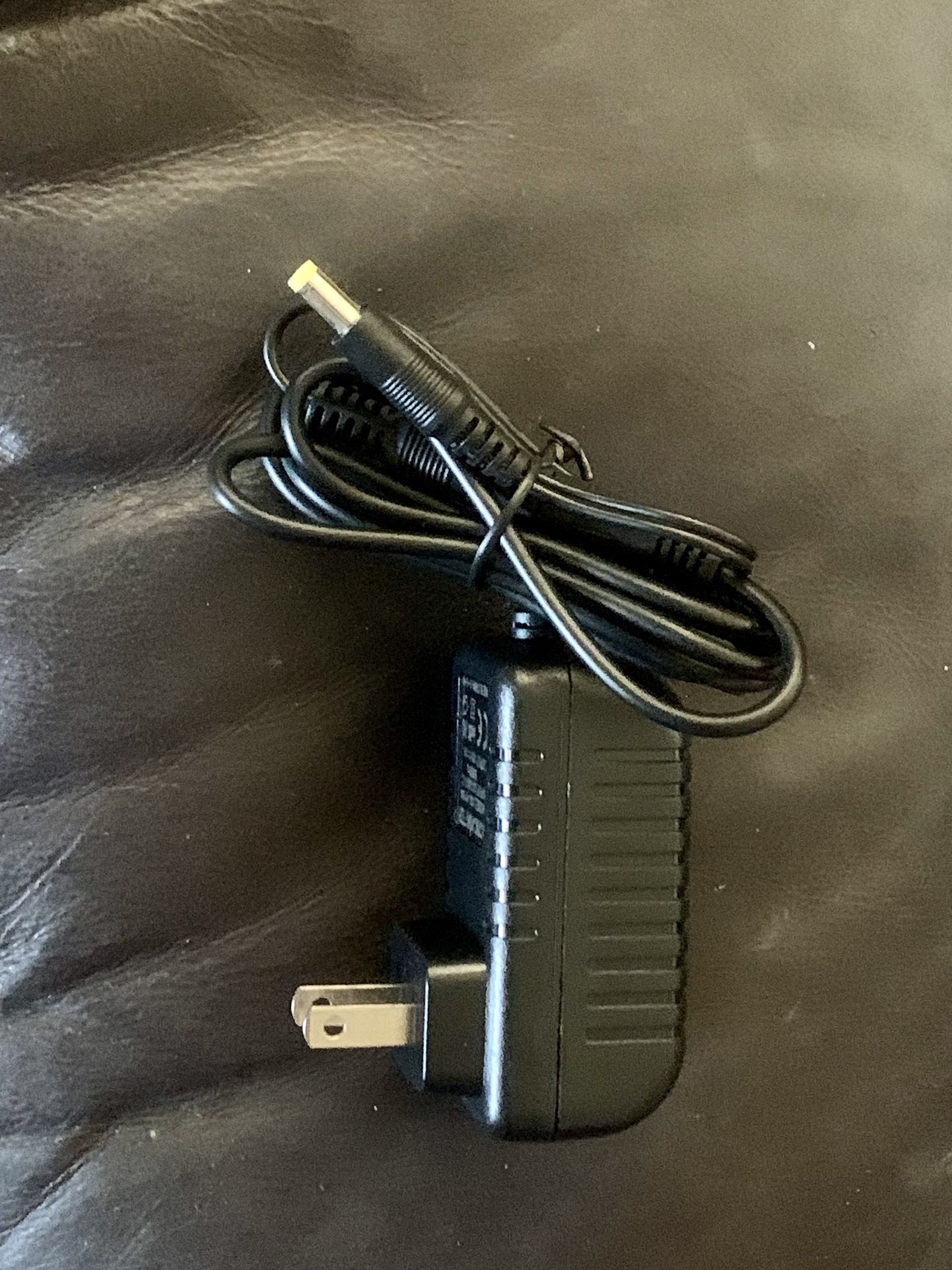 AC Adapter for Black & Decker Dustbuster CHV1510 15.6V dc 15.6-Volt B&D BD Excellent Used Condition