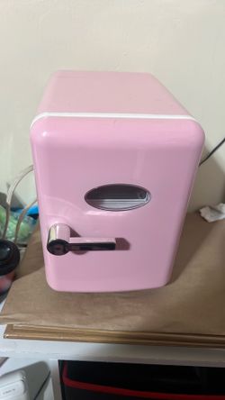 $20 pink portable fridge hot and cold