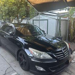 2013 Hyundai Genesis