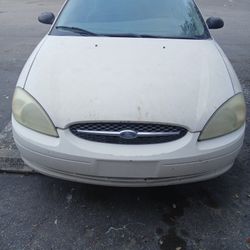 2001 Ford Taurus